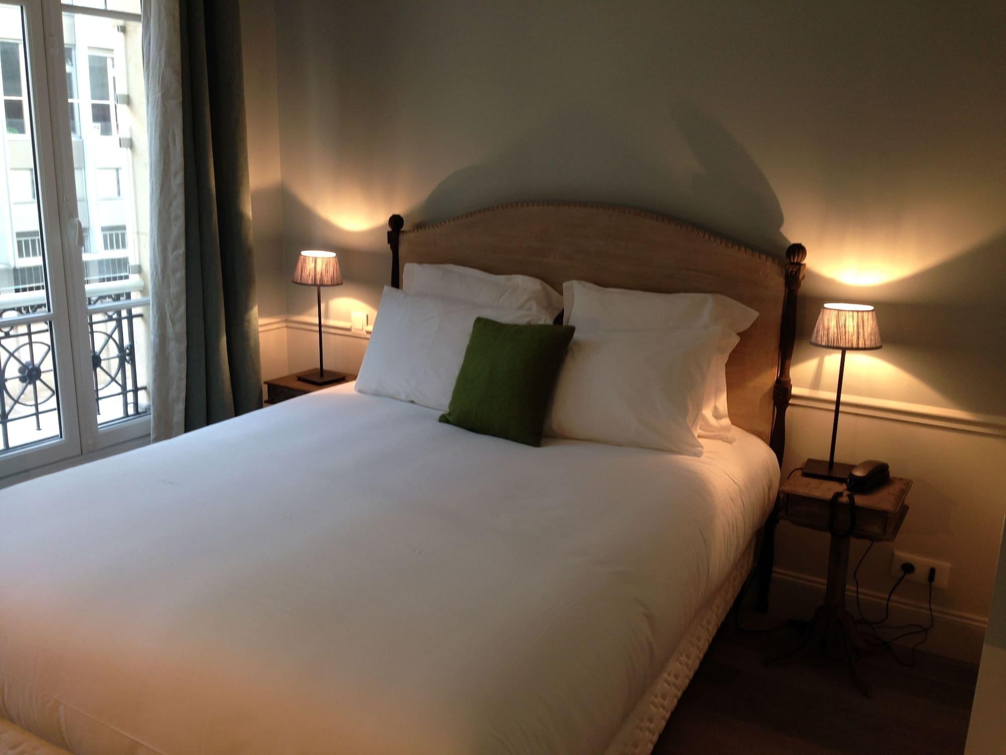 Hotel Le Petit Chomel Paris Luaran gambar